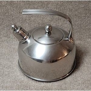 VINTAGE CUISINART WHISTLING TEA KETTLE STAINLESS STEEL 1-2 Quart? CHROME